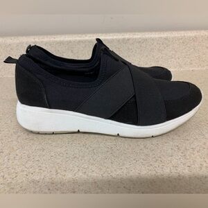 Anne Klein Sport Black & White Shoes - sz 7M